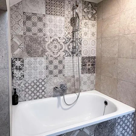 Kicikla Fire & Wine Semesterbostad Nagybakonak