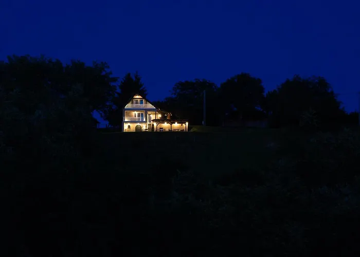 Kicikla Fire & Wine Dom wakacyjny Nagybakonak